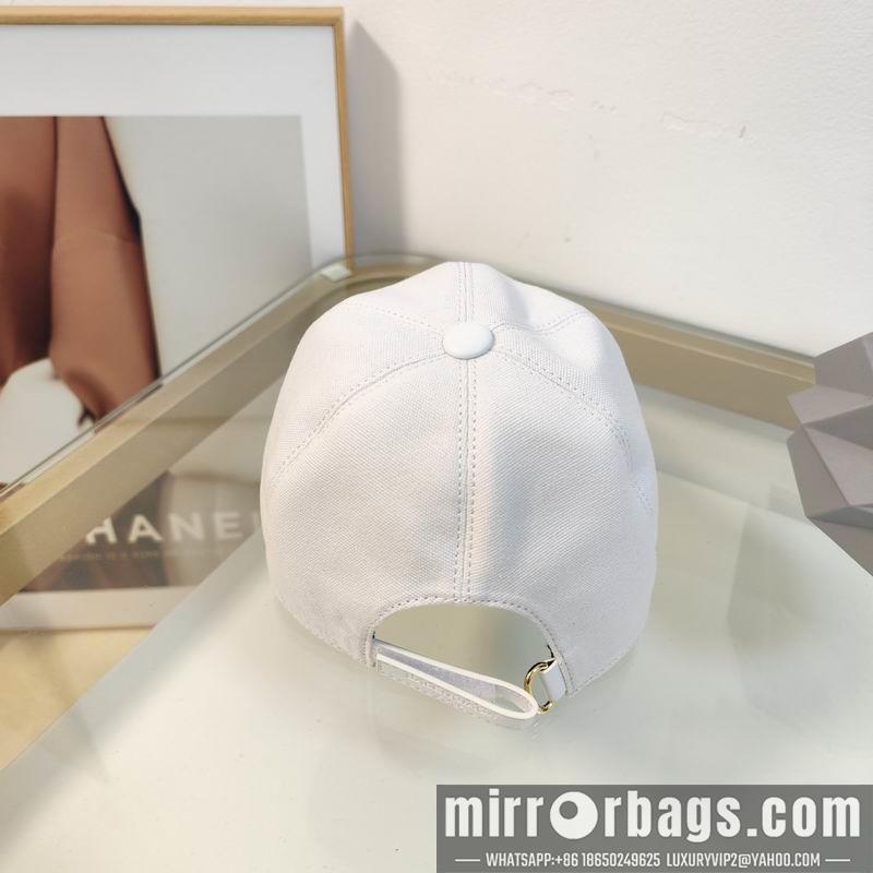 Balenciaga Hat dx80