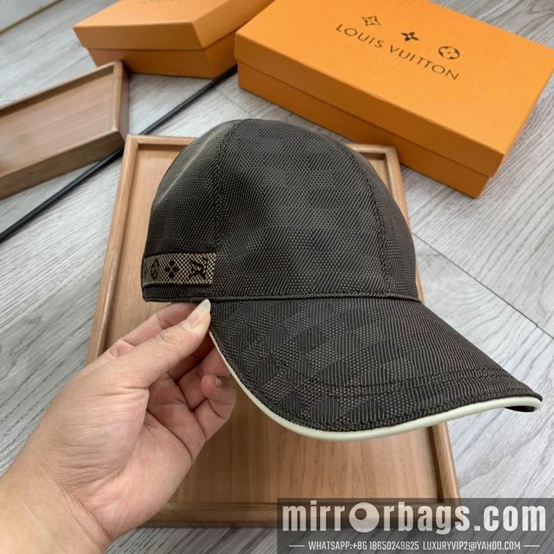 LV Hat dx151