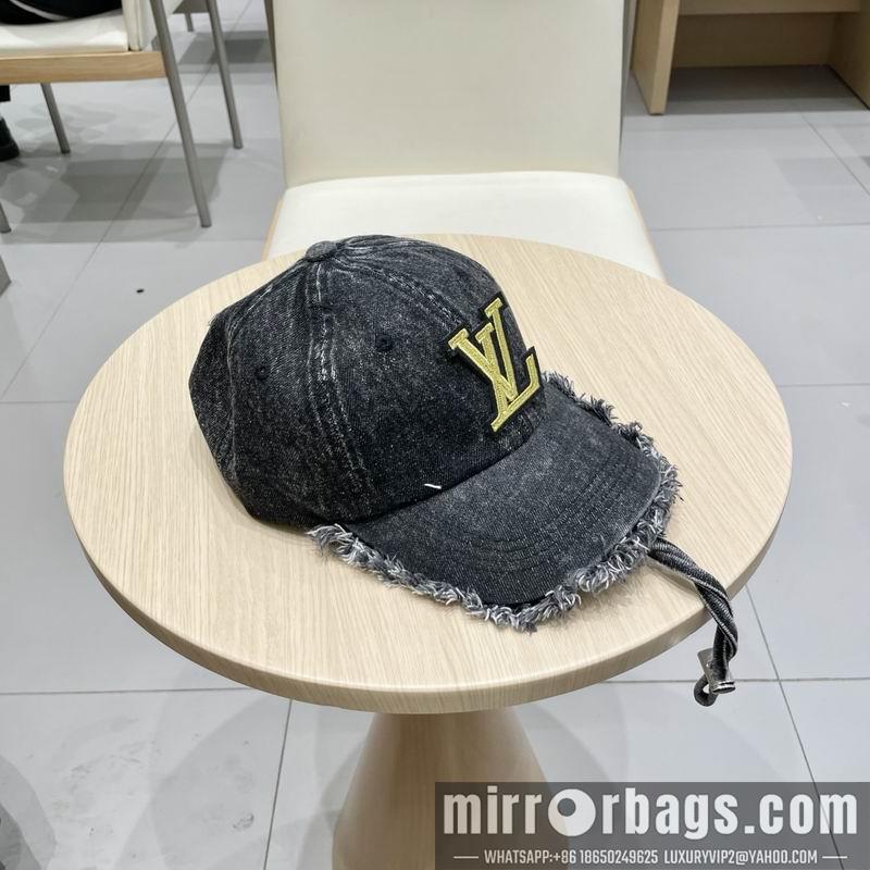 LV Hat 030703