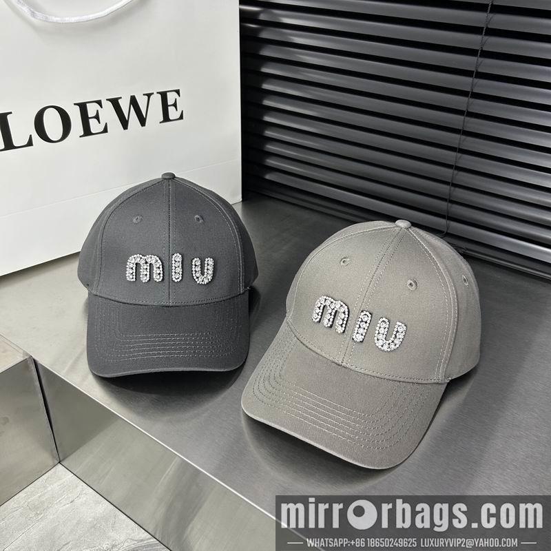 Miumiu Hat dx01