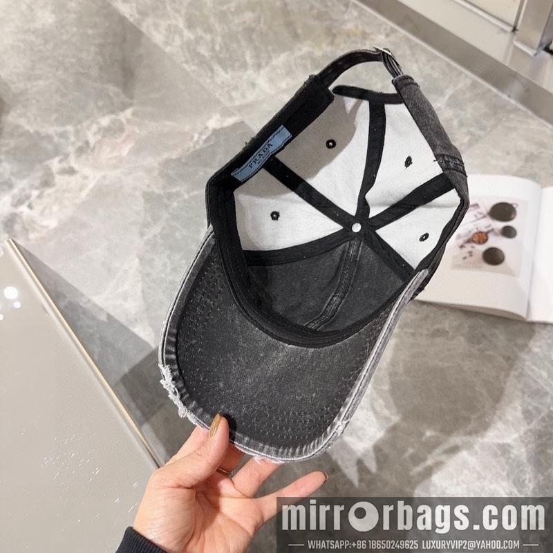 Prada Hat dx22