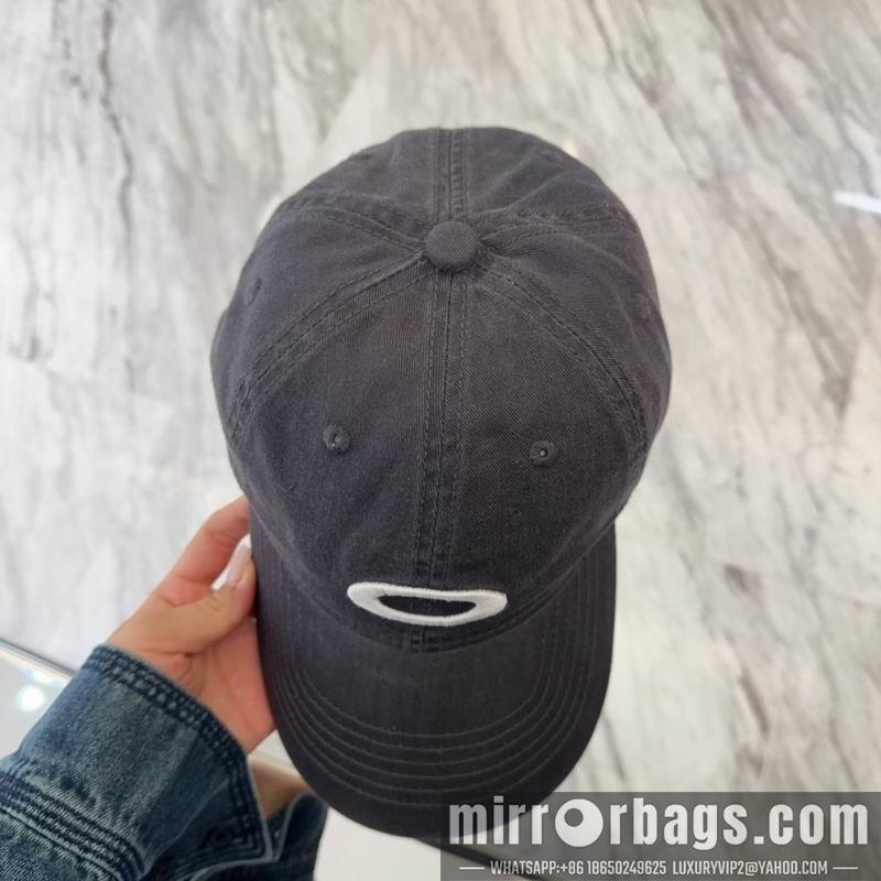 Balenciaga Hat dx51