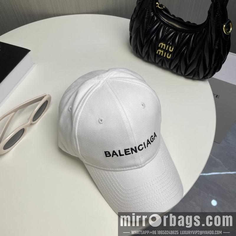 Balenciaga Hat dx85