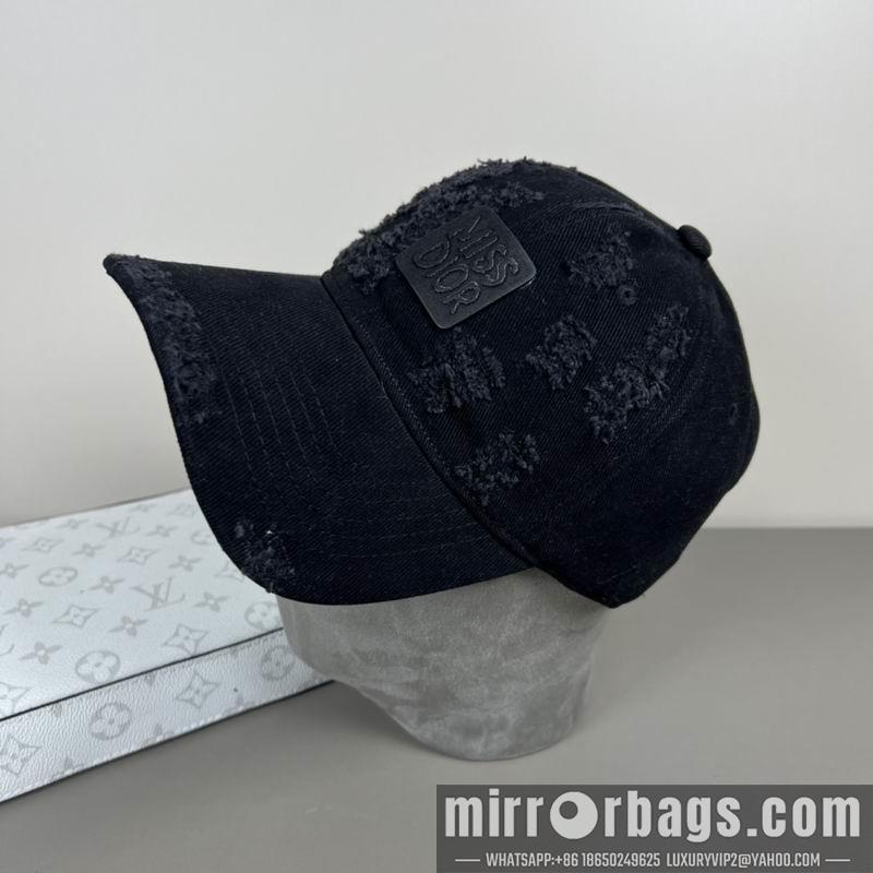 Dior Hat dx07