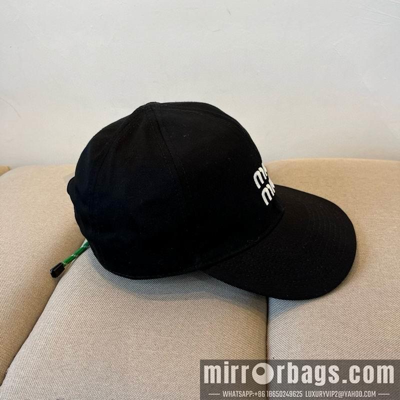 Miumiu Hat dx32