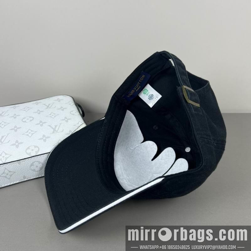 LV Hat dx68