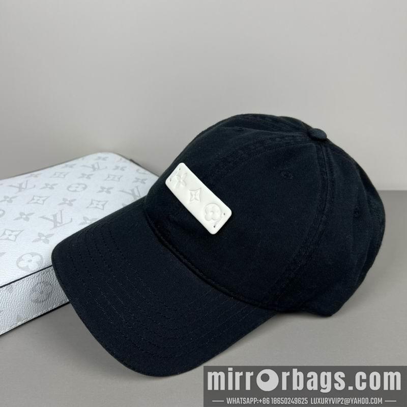 LV Hat dx62