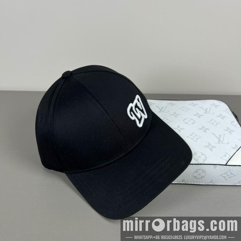 LV Hat dx16