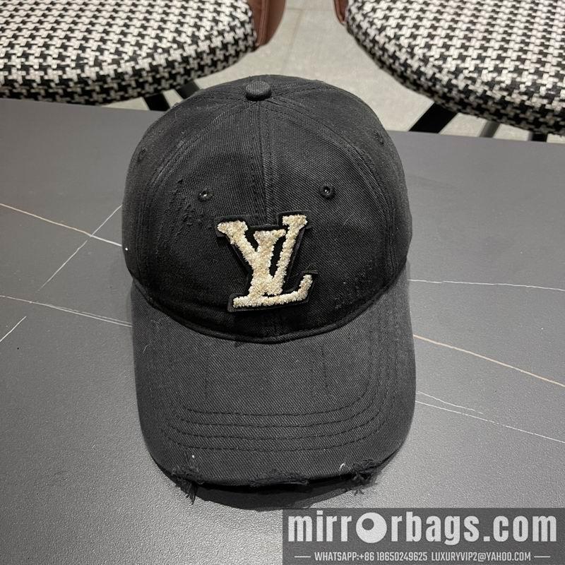 LV Hat 040201