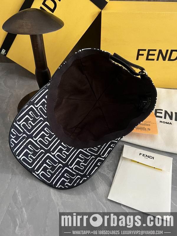 Fendi Hat dx60