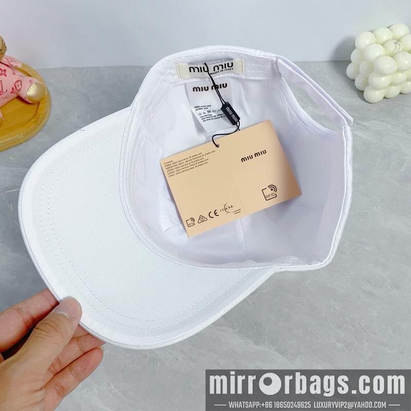 Miumiu Hat dx45