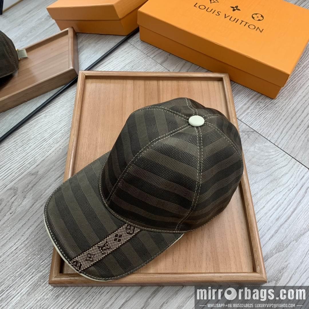 LV Hat dx150