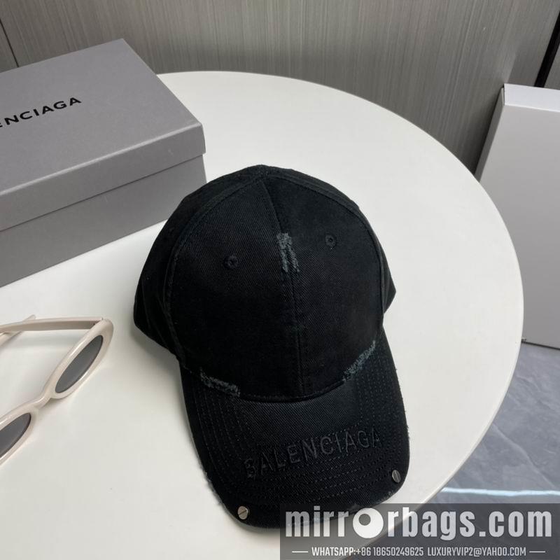 Balenciaga Hat 010201