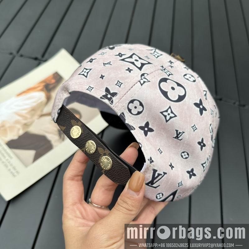 LV Hat 122724