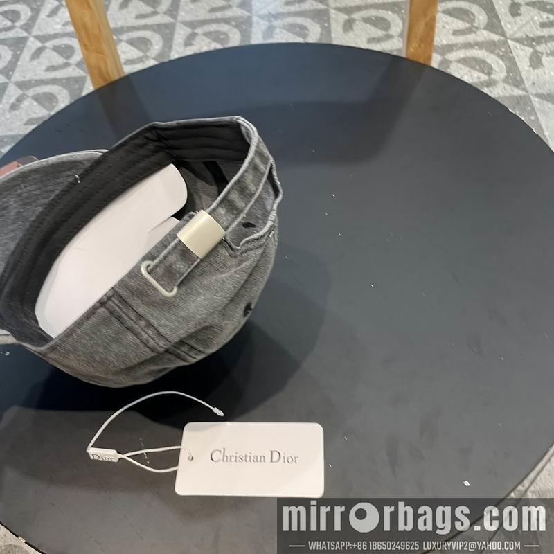Dior Hat 050707