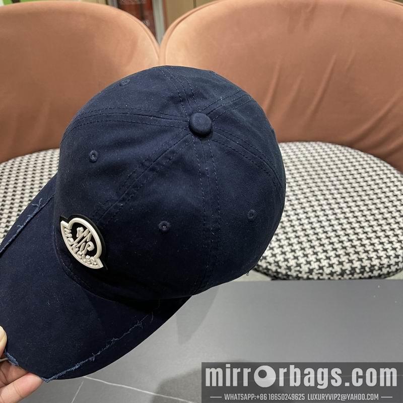Moncler Hat 041402