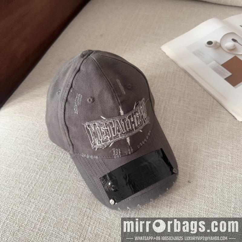 Balenciaga Hat dx22