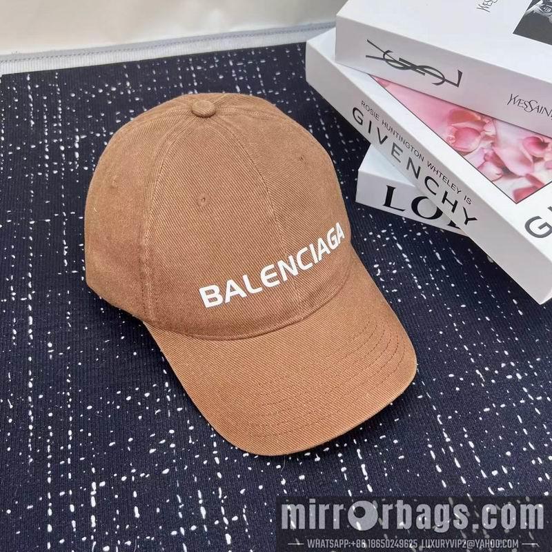 Balenciaga Hat dx90