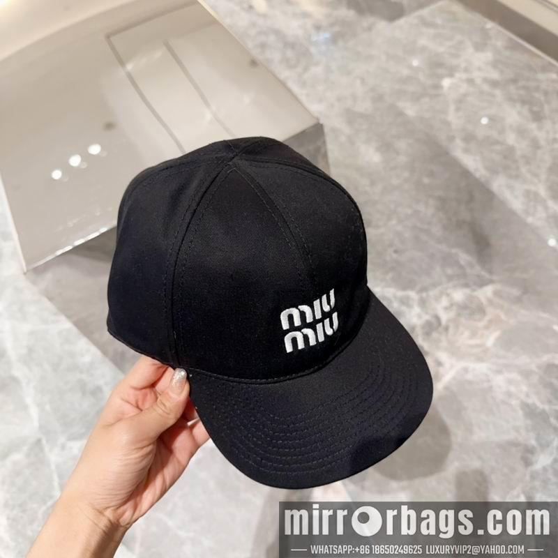 Miumiu Hat 050704