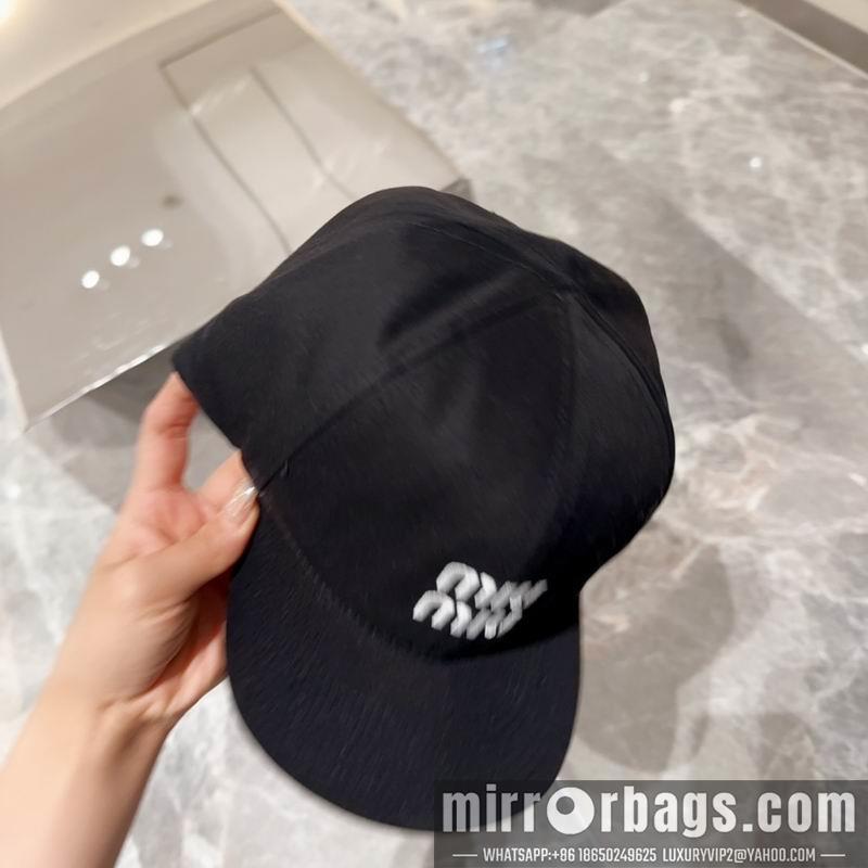 Miumiu Hat 050704