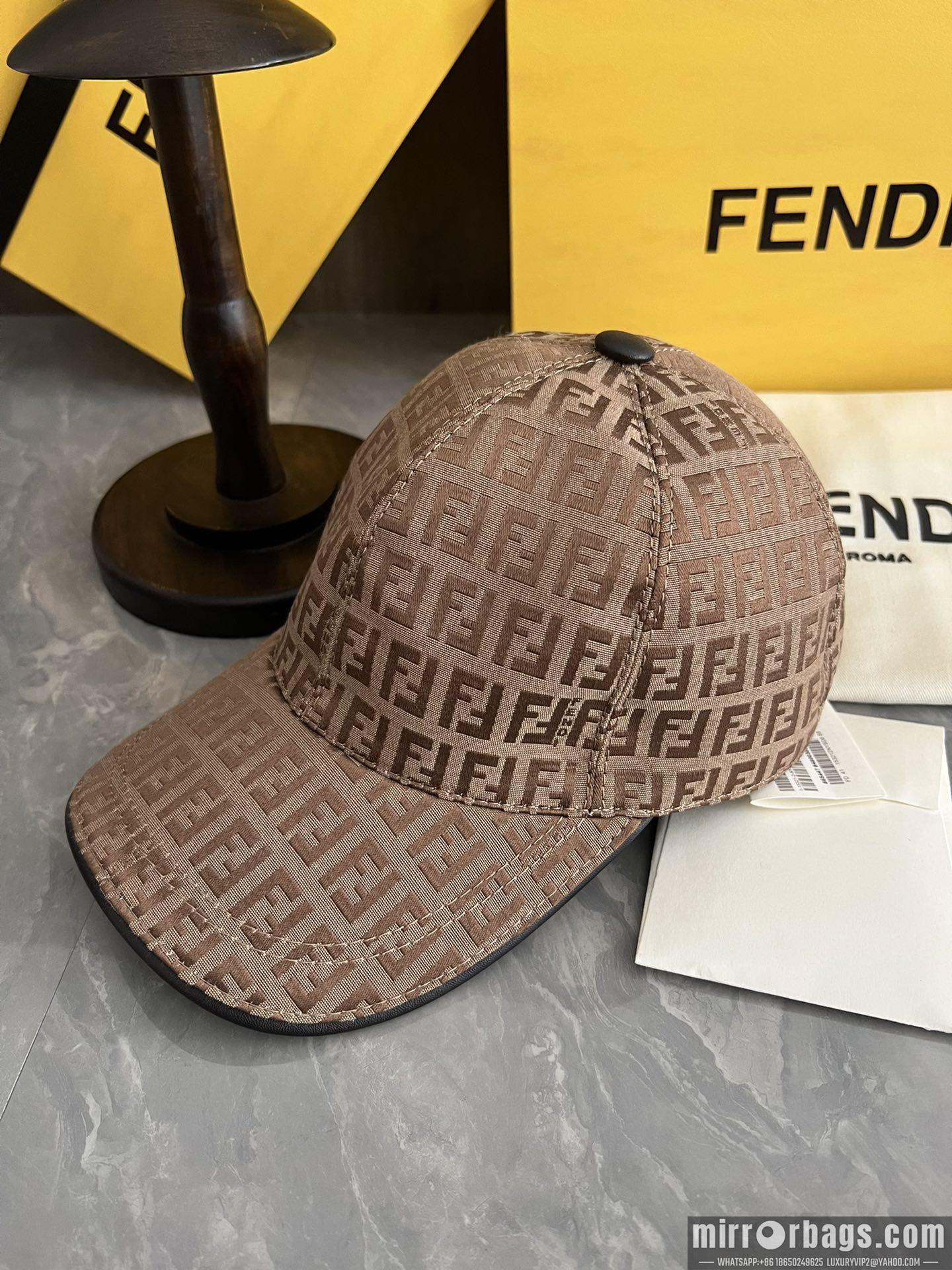 Fendi Hat dx87