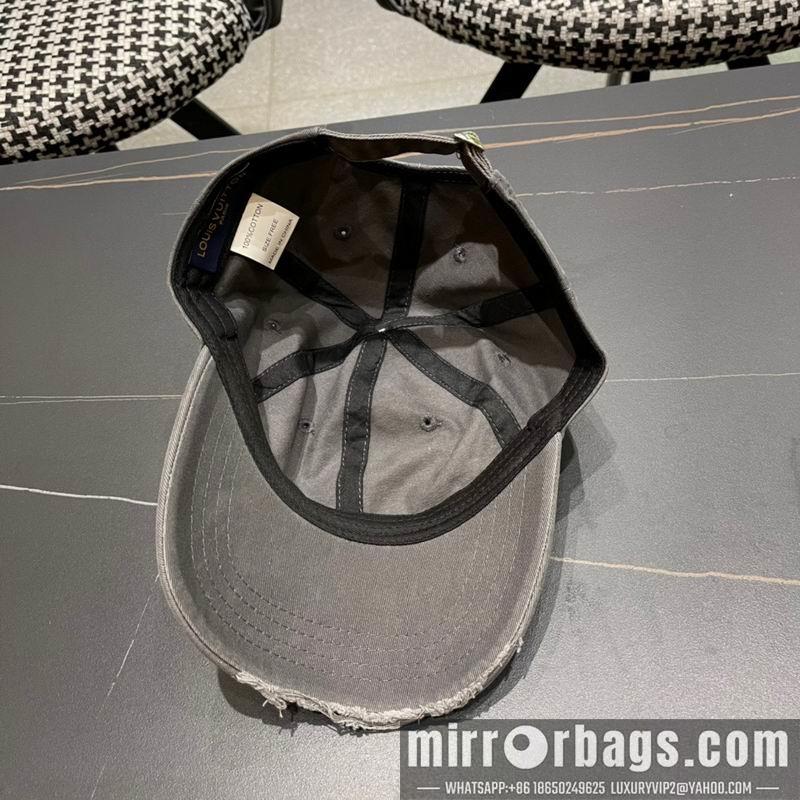 LV Hat 102802
