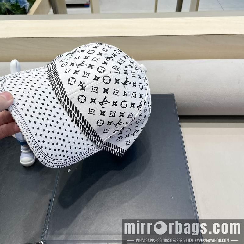 LV Hat 010403