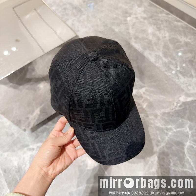 Fendi Hat dx28