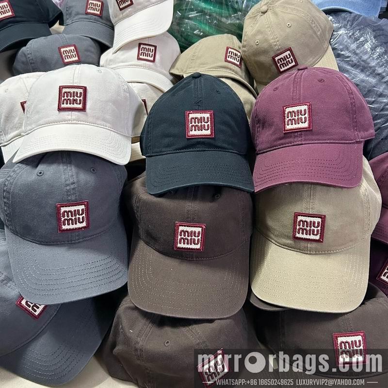 Miumiu Hat dx71