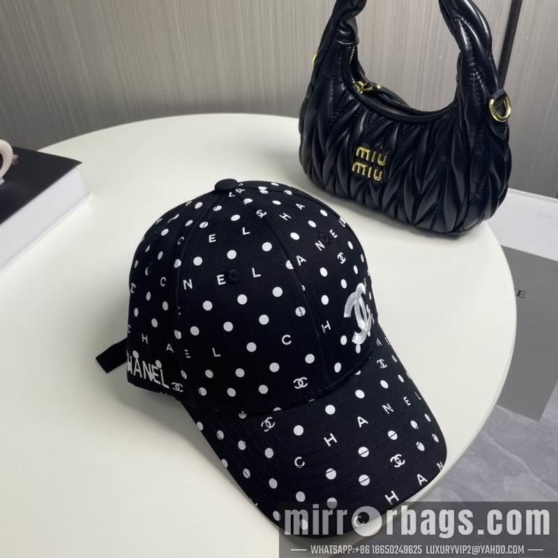 Chanel Hat dx37