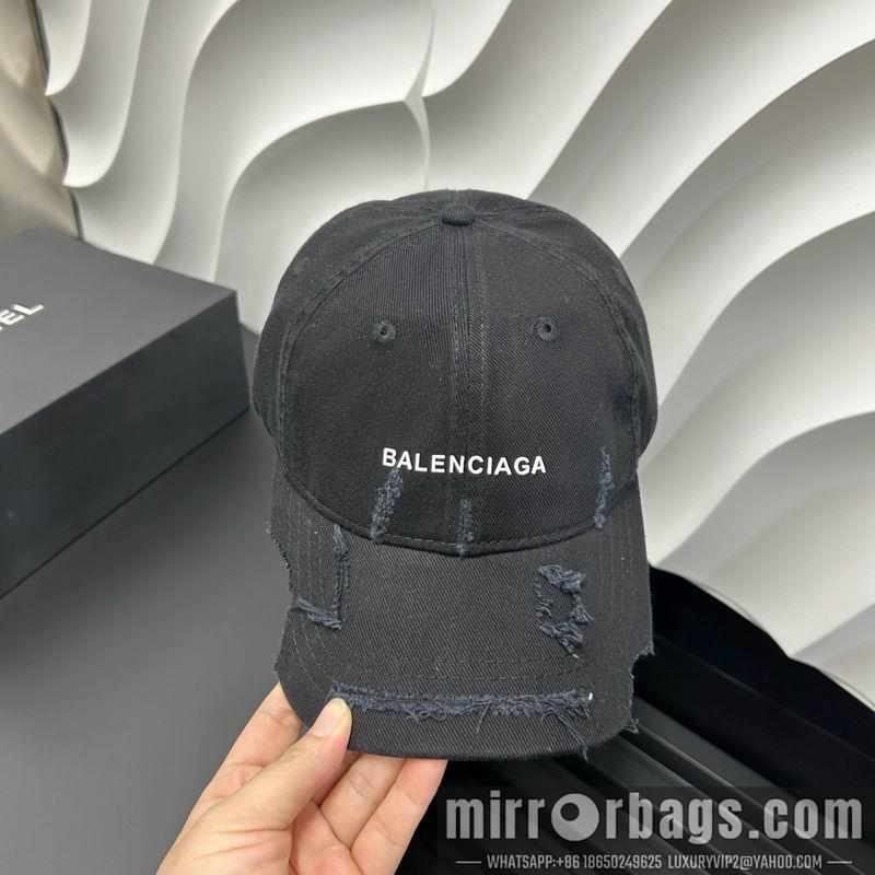 Balenciaga Hat dx15