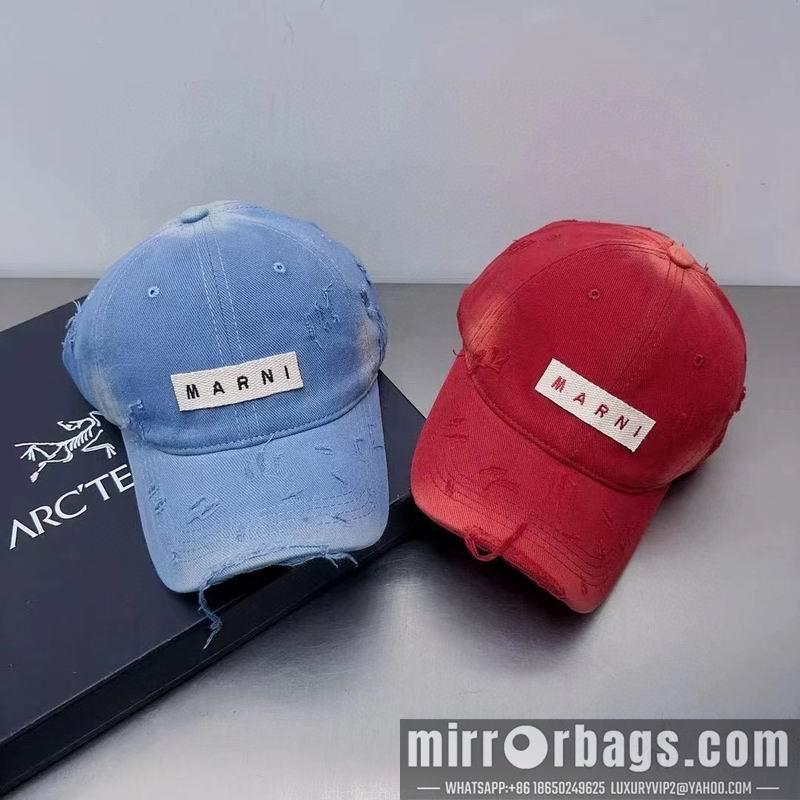 Marni Hat 041701