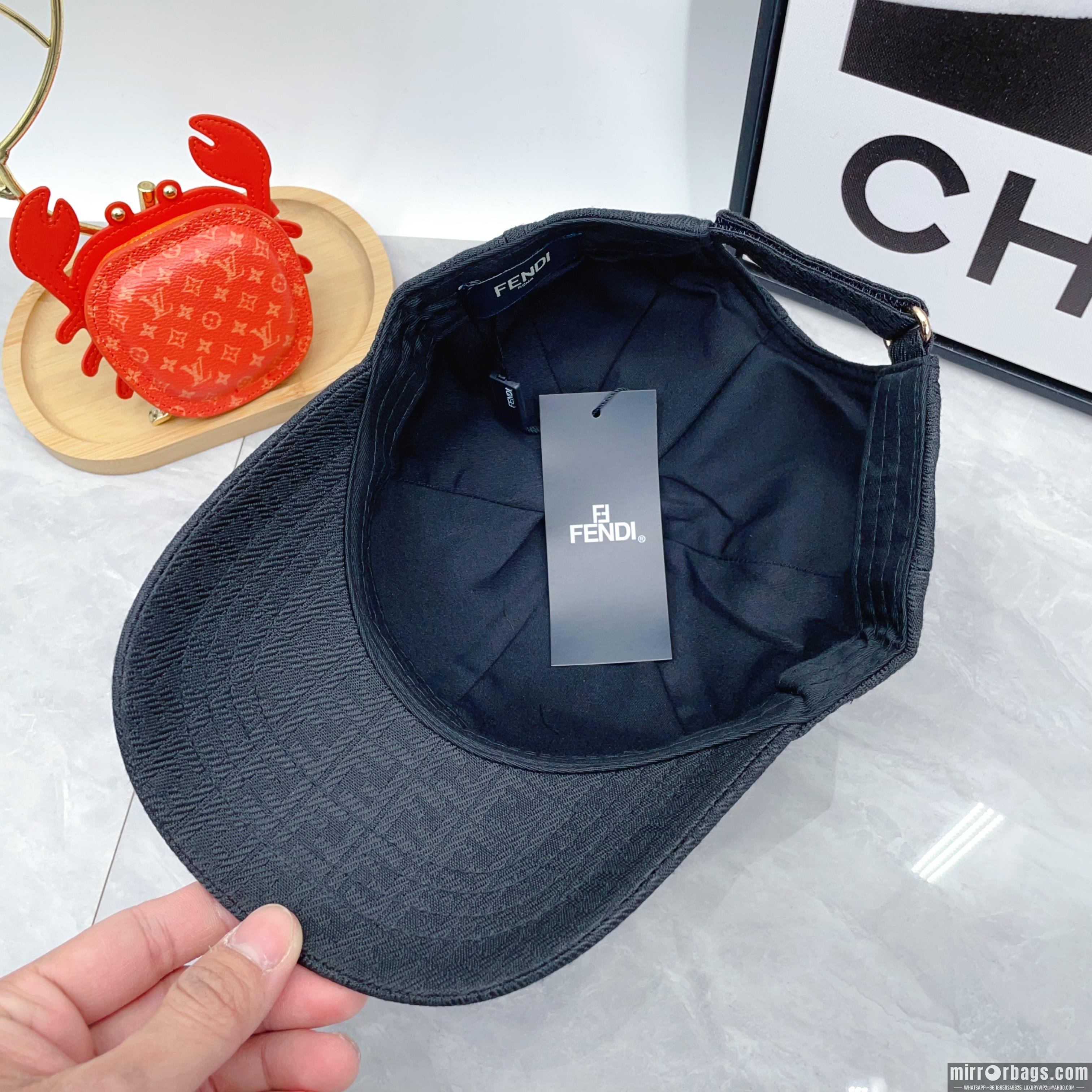 Fendi Hat dx64