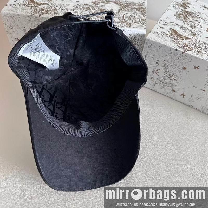 Dior Hat dx10