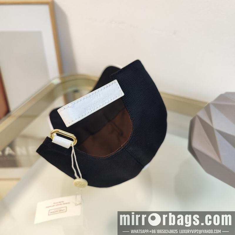 LV Hat dx115