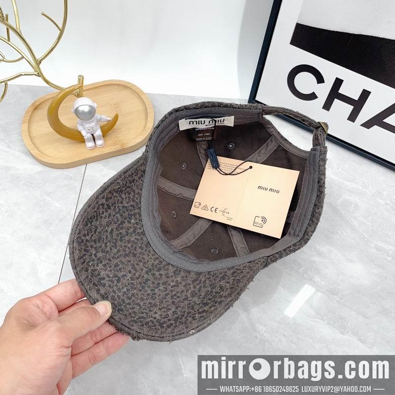 Miumiu Hat dx47