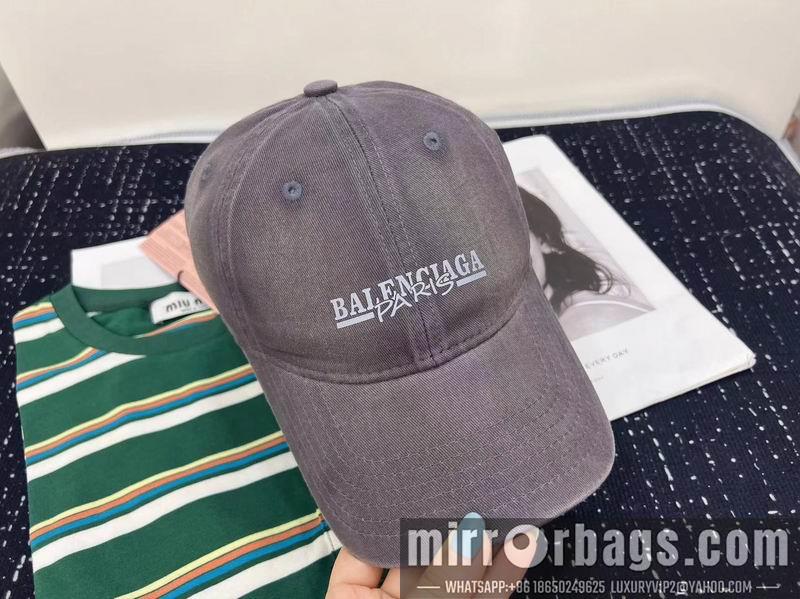 Balenciaga Hat dx106