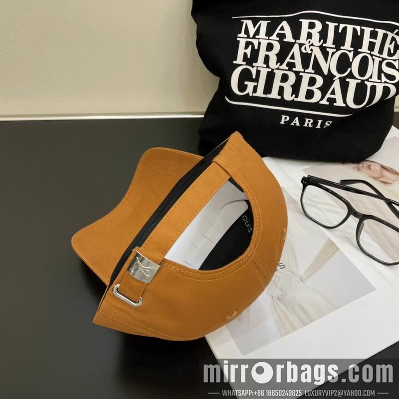 LV Hat 042702