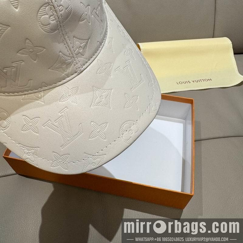 LV Hat dx107