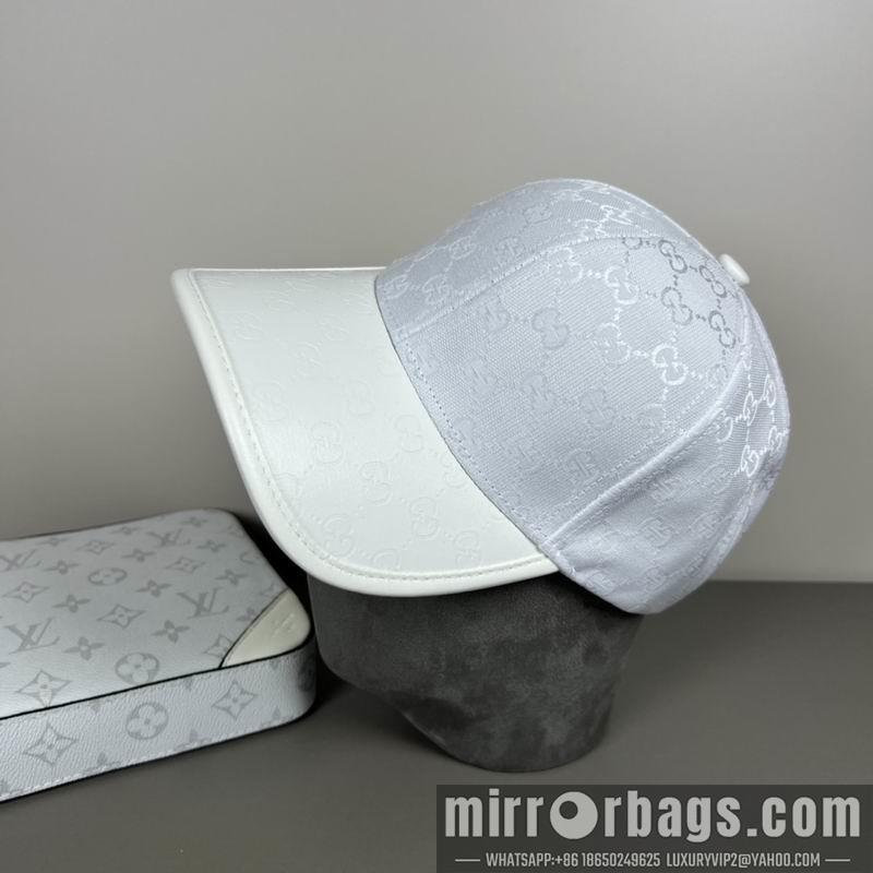 Gucci Hat dx30