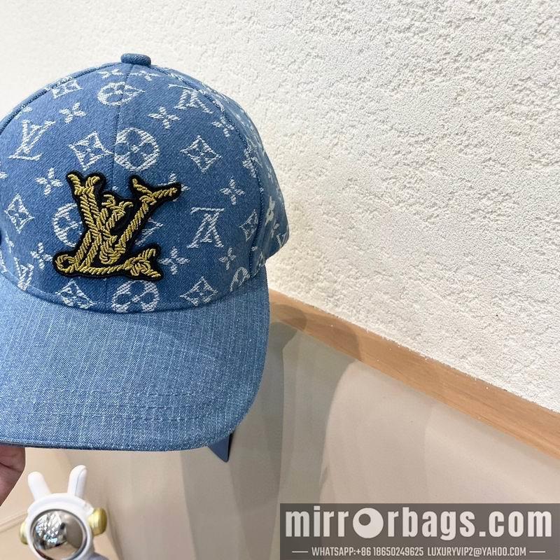 LV Hat 081804