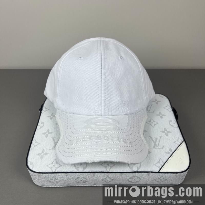Balenciaga Hat 021003