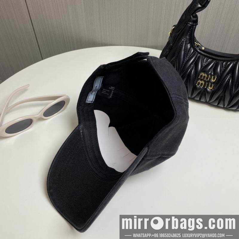 Prada Hat dx68