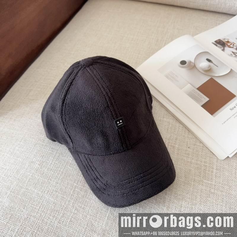 Acne Hat dx12