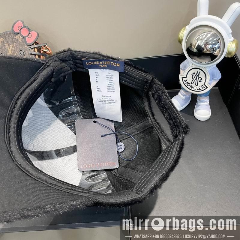 LV Hat 081002