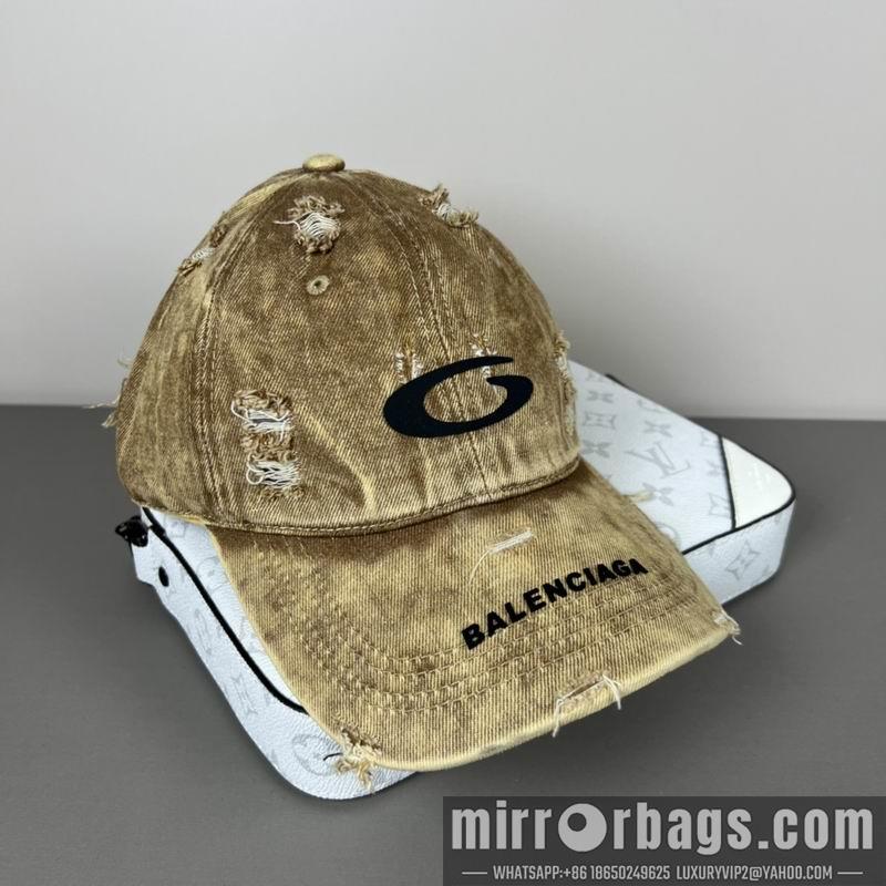 Balenciaga Hat dx30