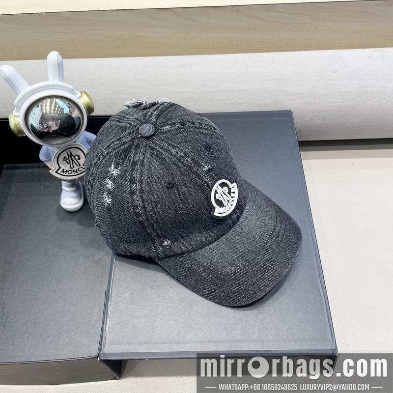 Moncler Hat 081401