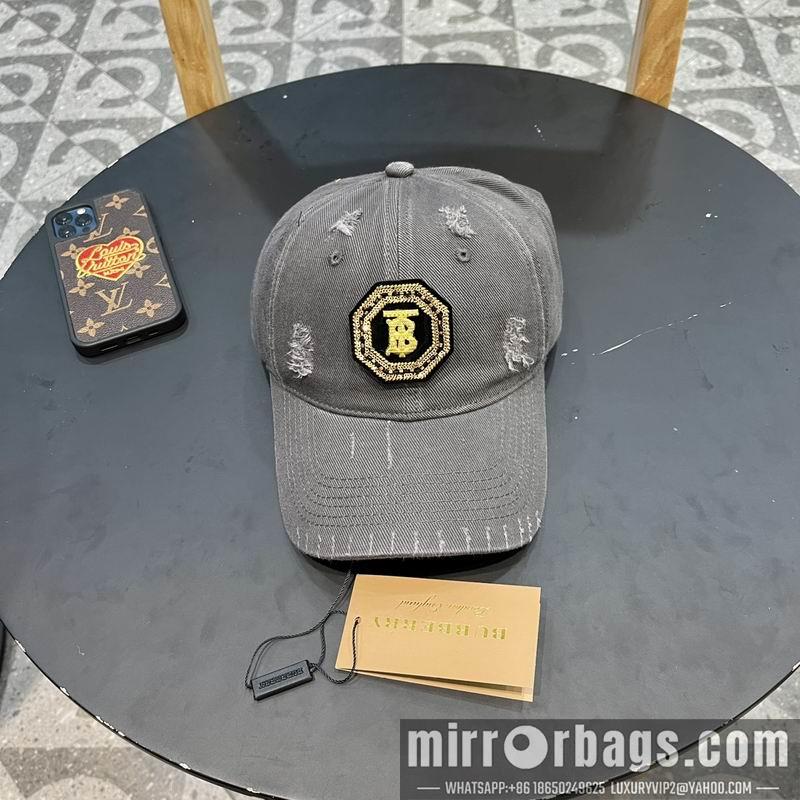 Burberry Hat 041701