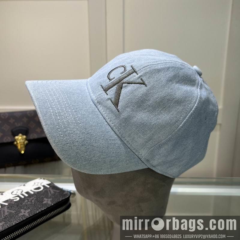 CK Hat dx04