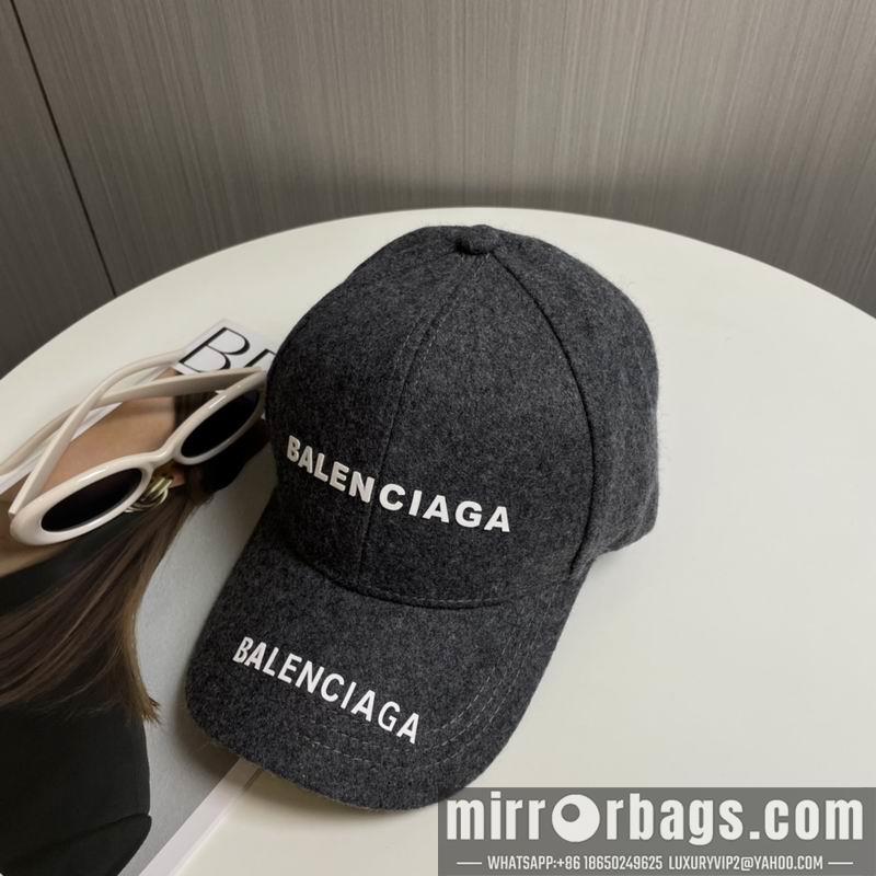 Balenciaga Hat dx113